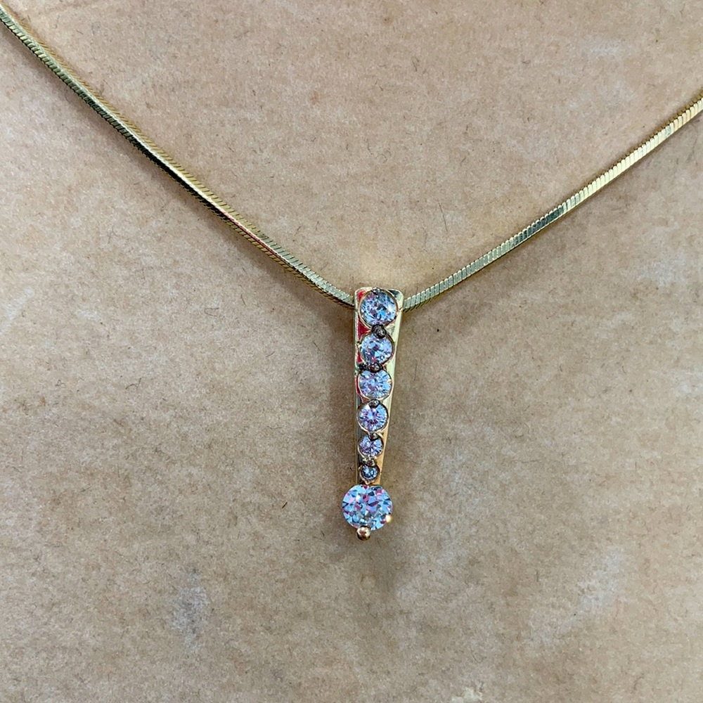 14 karat gold drop diamond pendant
